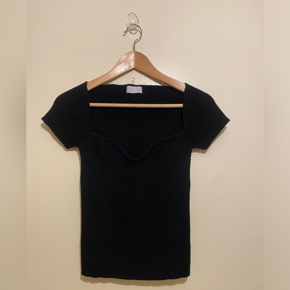 ISALIS Elegant Black Women's Top. Size M